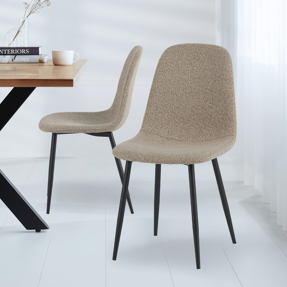 Set van 4 Scandinavische Eetkamerstoelen Latte Bouclé Stof Swift - Zonder Armleuningen