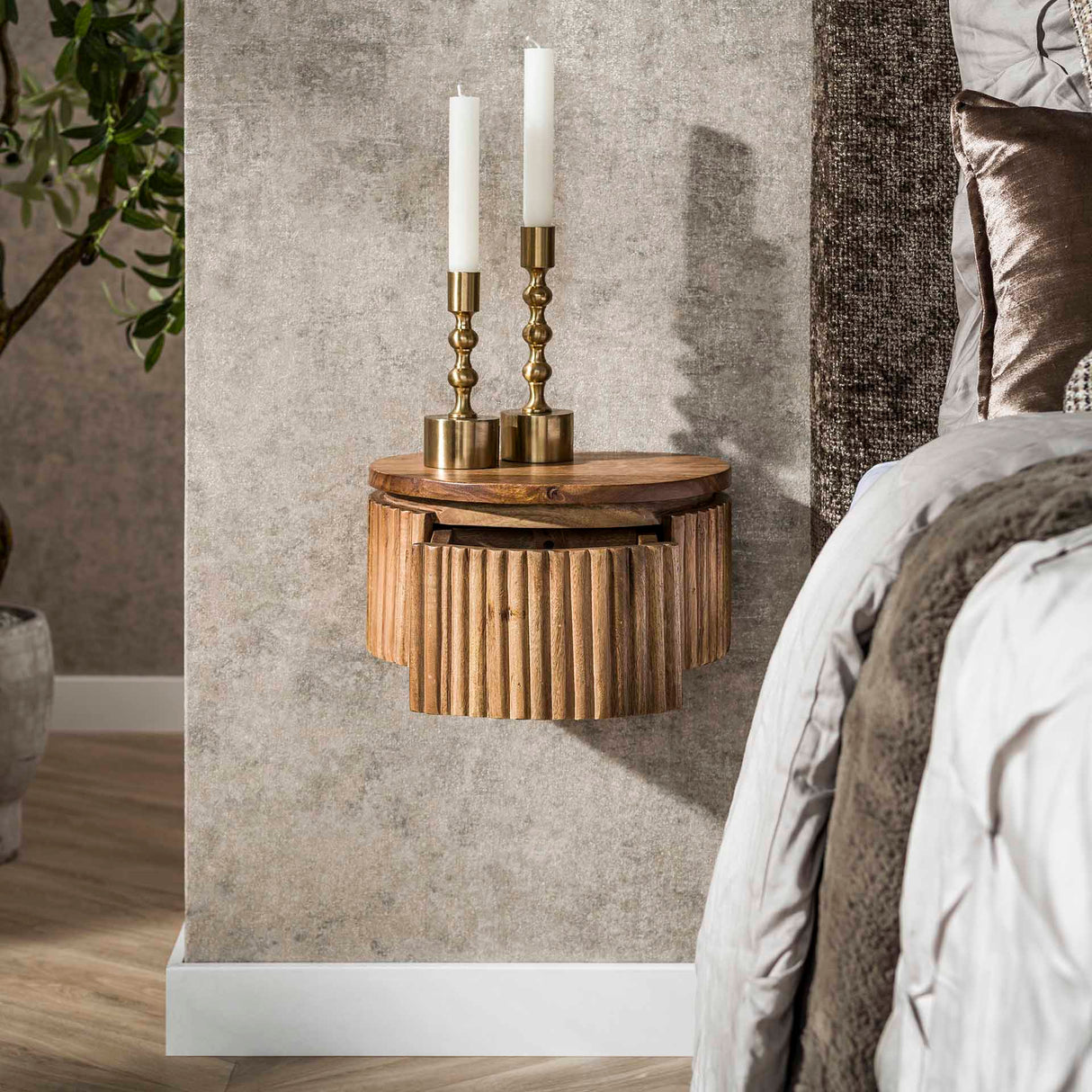 Zwevend nachtkastje Curve rond 1-lade mangohout zand