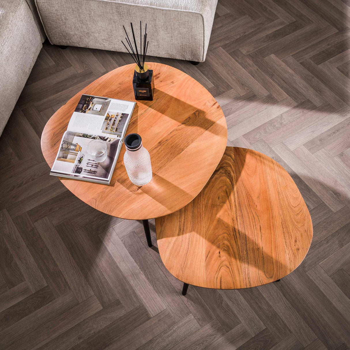 Organische Salontafel Elvie Set van 2 Kiezelvormig Acaciahout