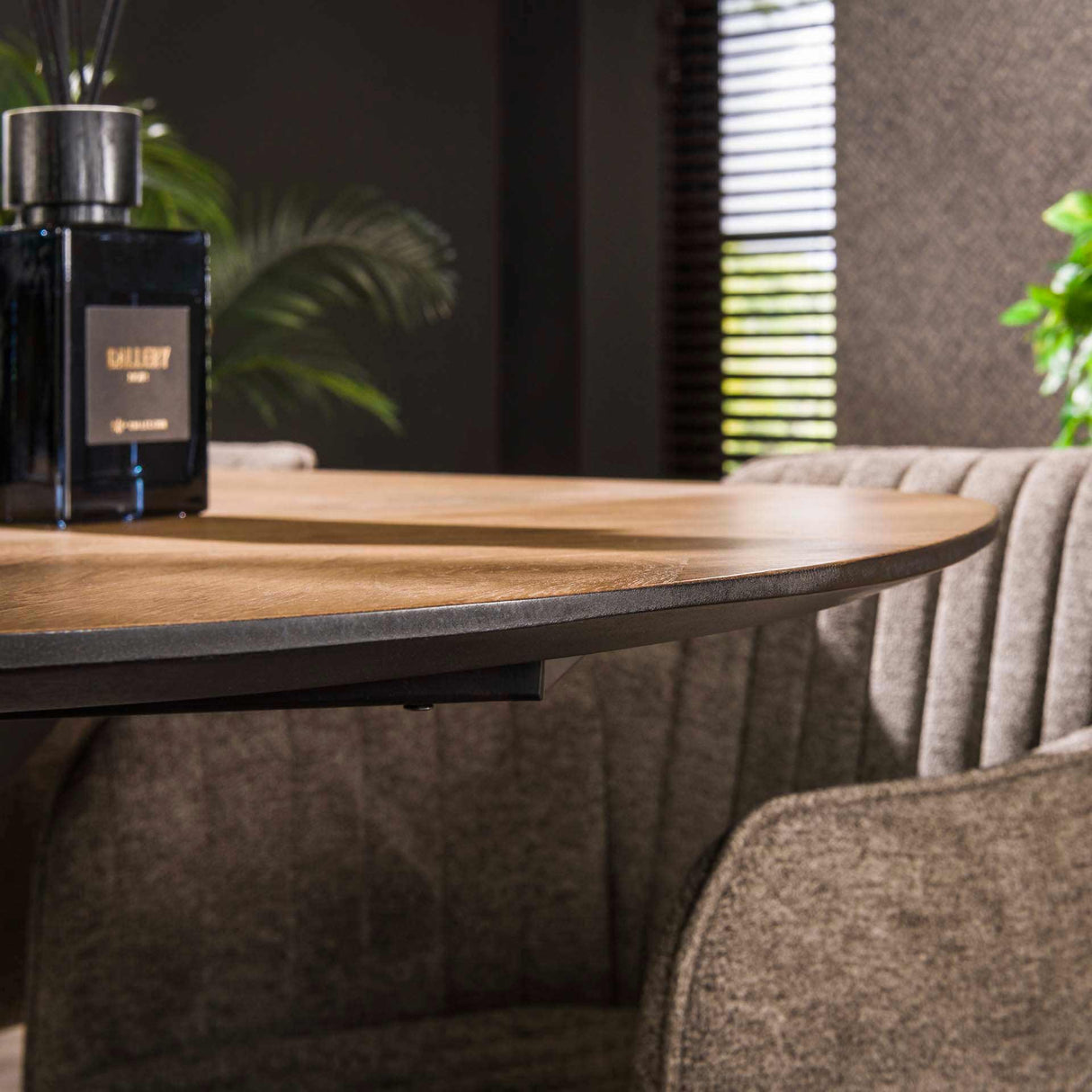 Organische Eettafel Annemé Visgraat 180 x 95 cm