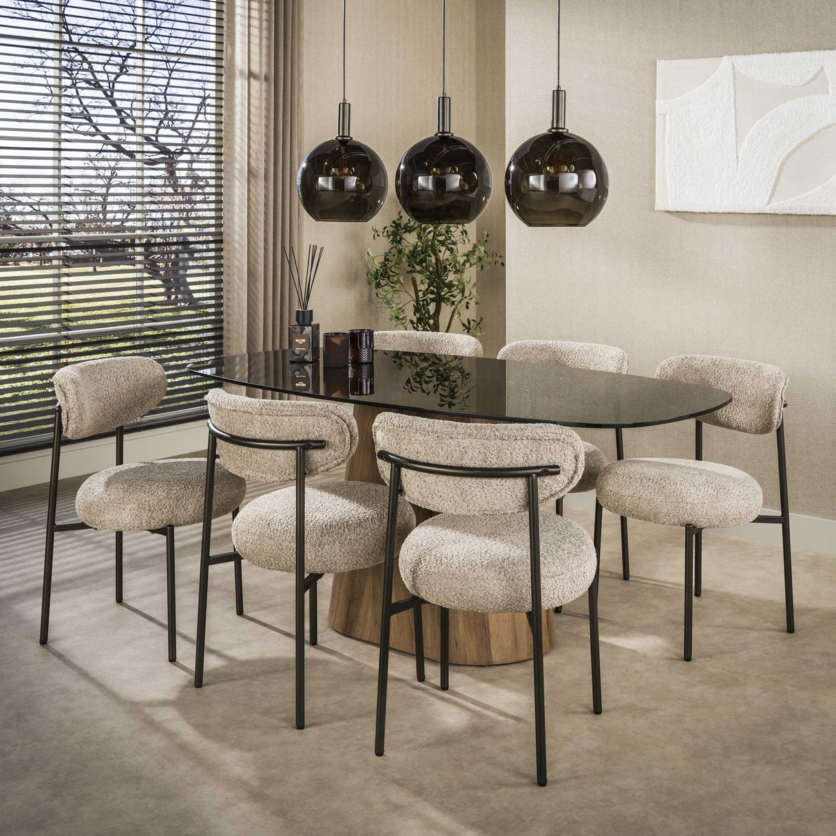 Eetkamerstoel - Set van 2 eetkamerstoelen rond bouclé zand - bruin Aero - Dimehouse