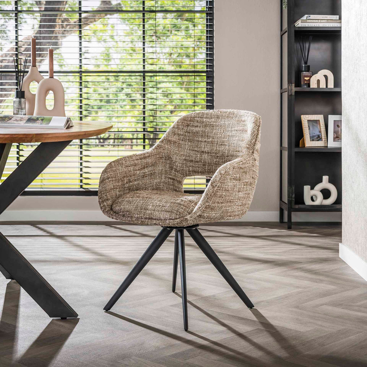 Eetkamerstoel Springo Draaibaar Eagle Zandkleur