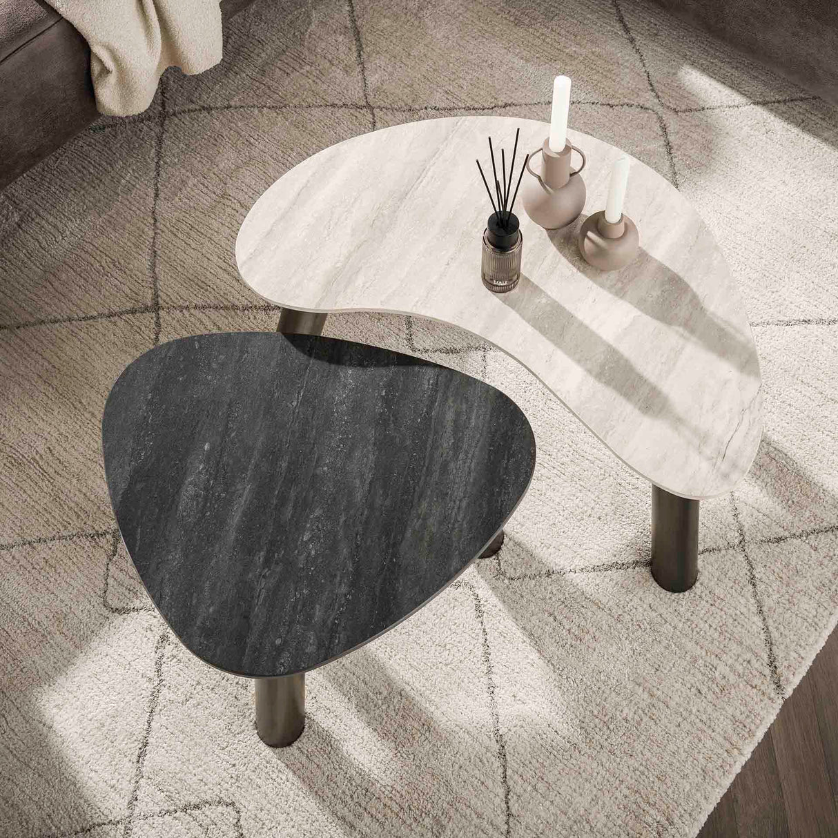 Moderne Faro Salontafel set van 2 Organisch Keramik Travertin