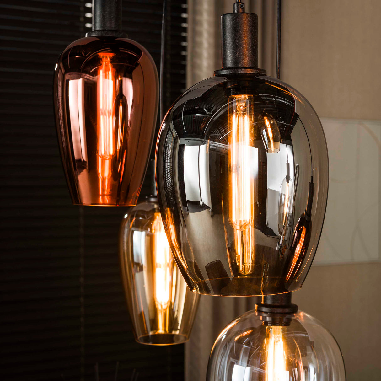Hanglamp - Hanglamp 7 - lichts gekleurd glas Ayaz - Dimehouse