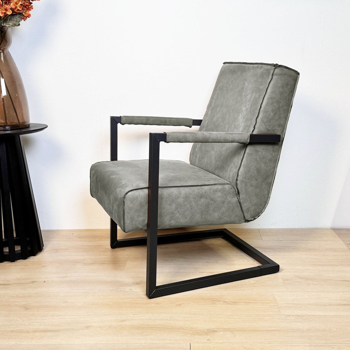 Industriële leren fauteuil groen Tiger