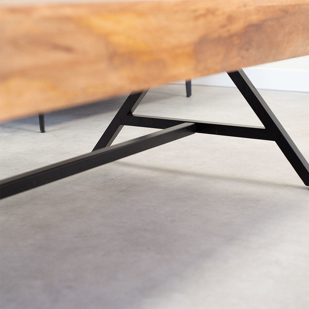 Salontafel Avia Dimehouse Bruin LxBxH 125x80x16 Mangohout Sfeerfoto detail