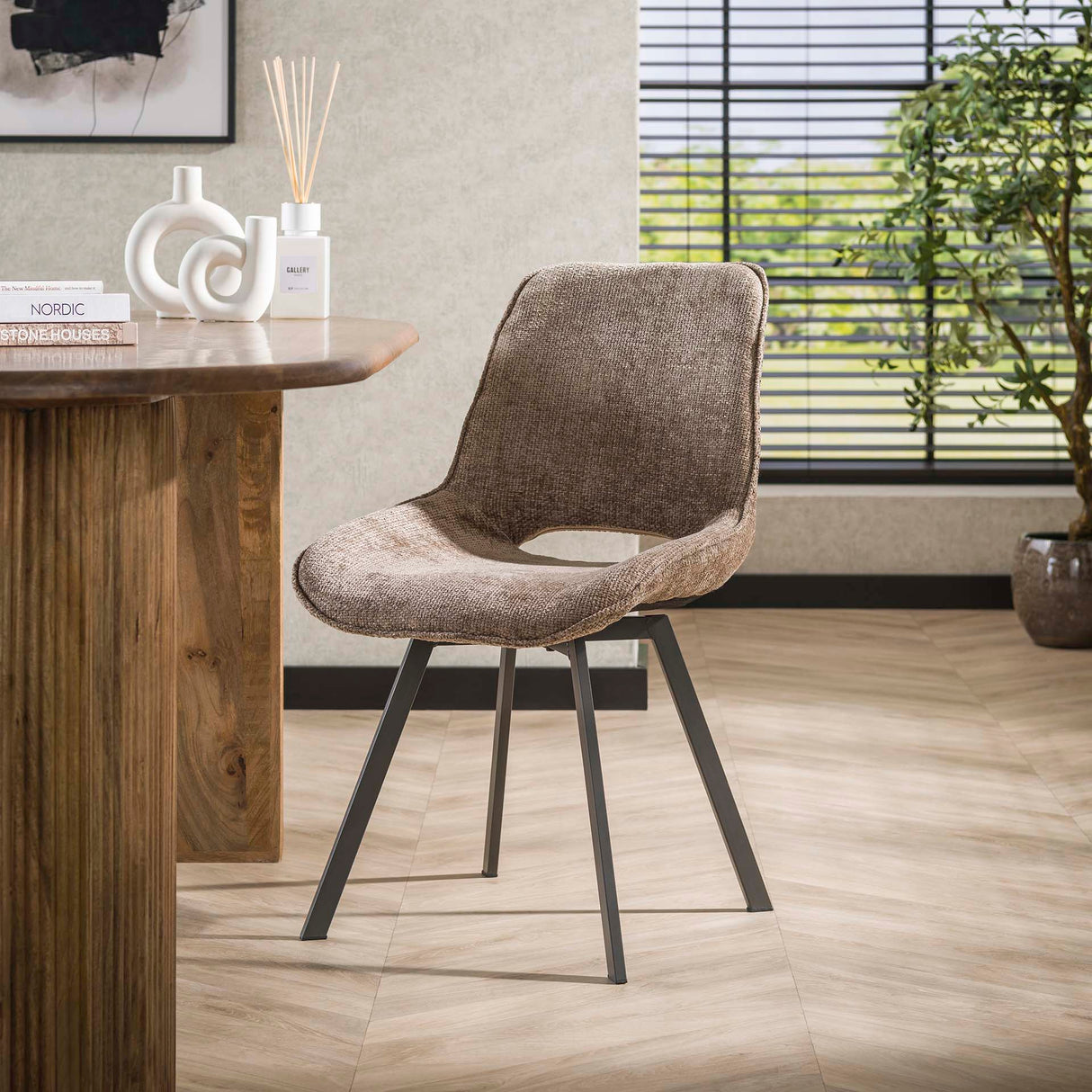 Set van 4 draaibare eetkamerstoelen Silos chenille bruin