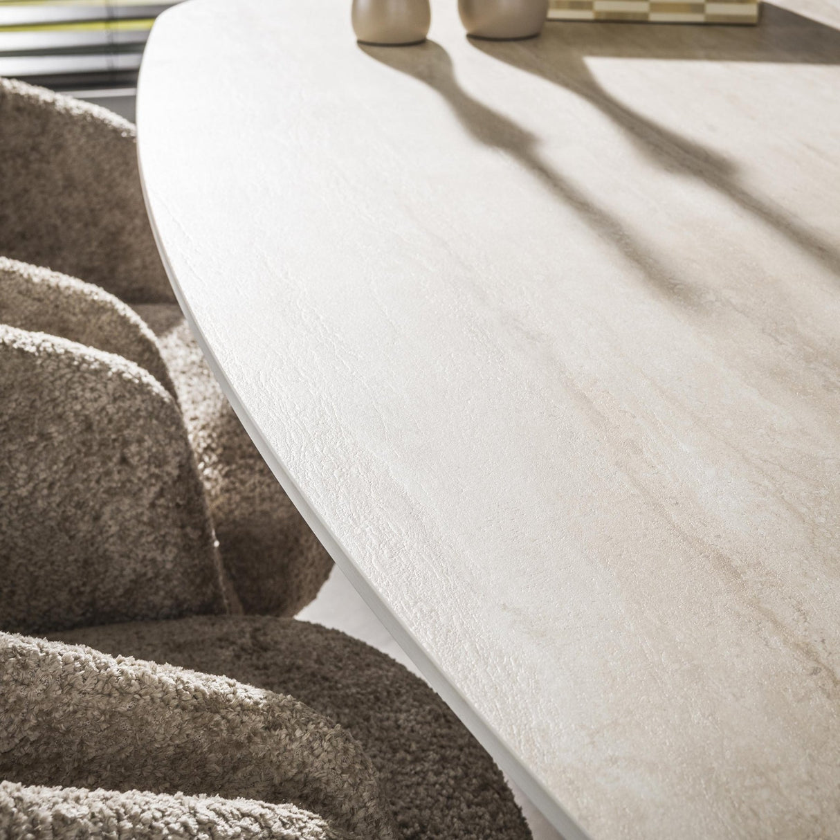 Deens Ovaal Eettafel Jimi 215 cm 3D Keramiek Travertine