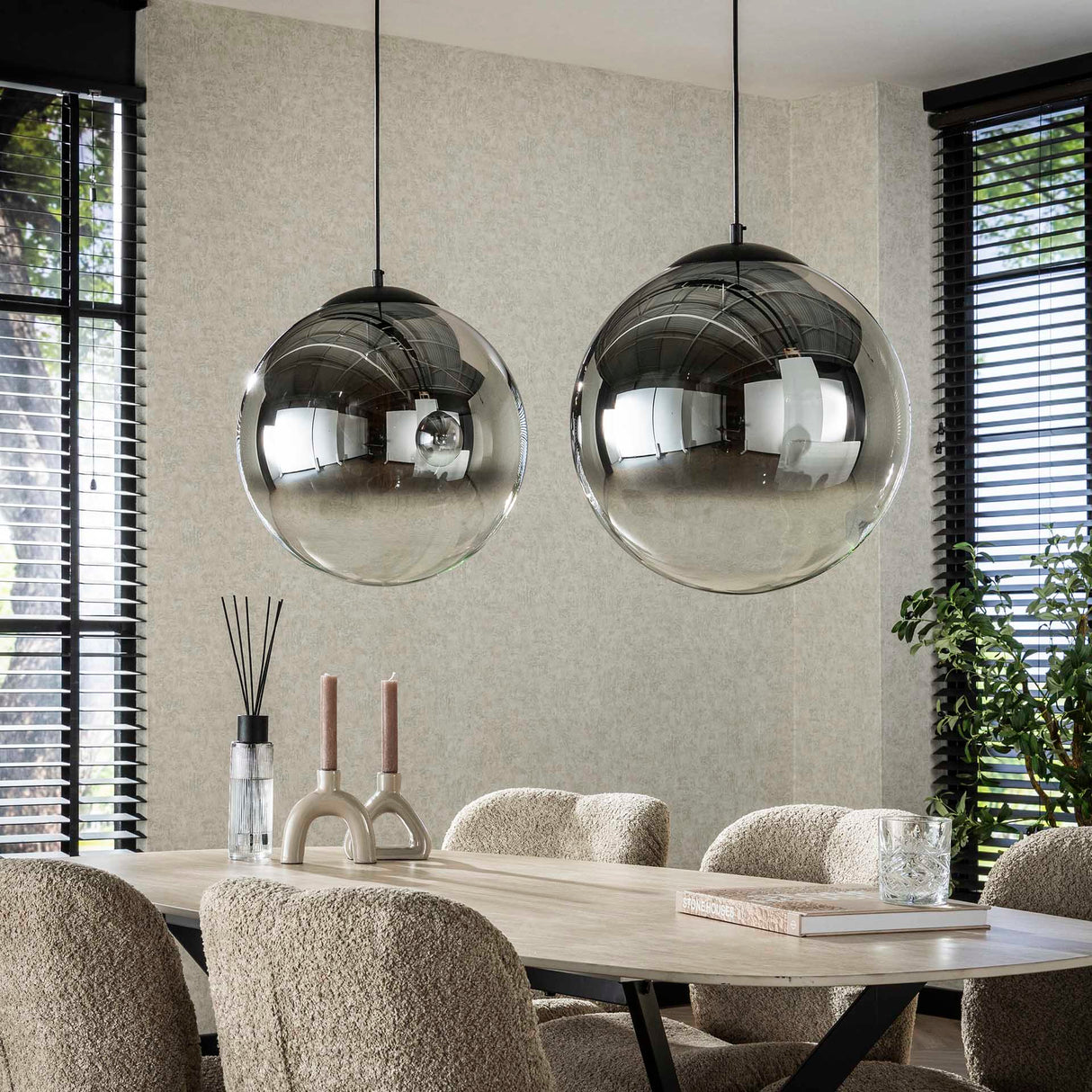 Moderne Hanglamp Bol Rond Juliette 2-lichts rookglas