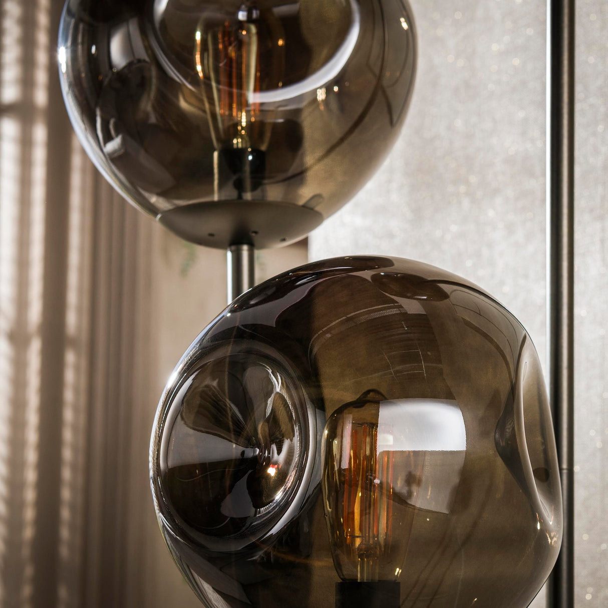 Vloerlamp Ada 3-lichts getrapt bruin glas