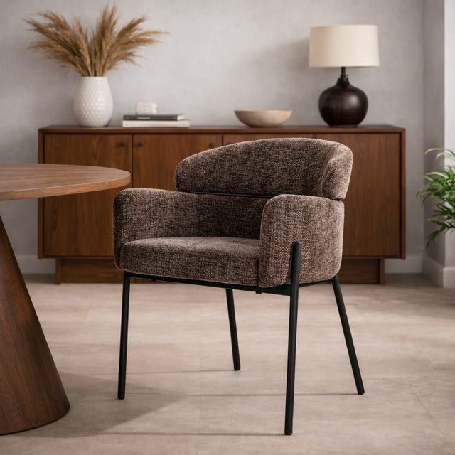 Eetkamerstoelen - Eetkamerstoel Chenille Bruin met ronde rug en arm - Lola - Dimehouse